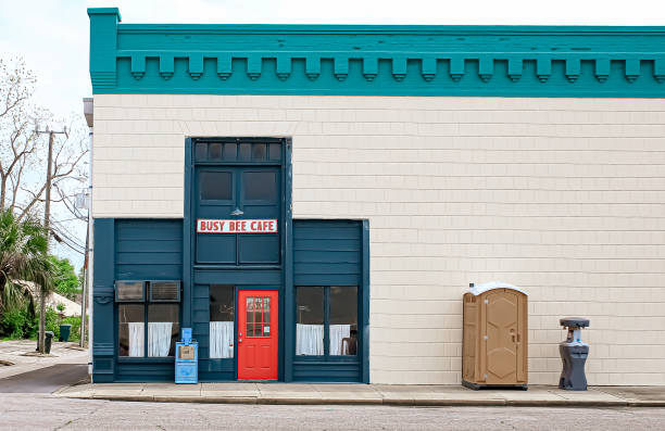 Porta potty delivery and setup in Franconia, VA